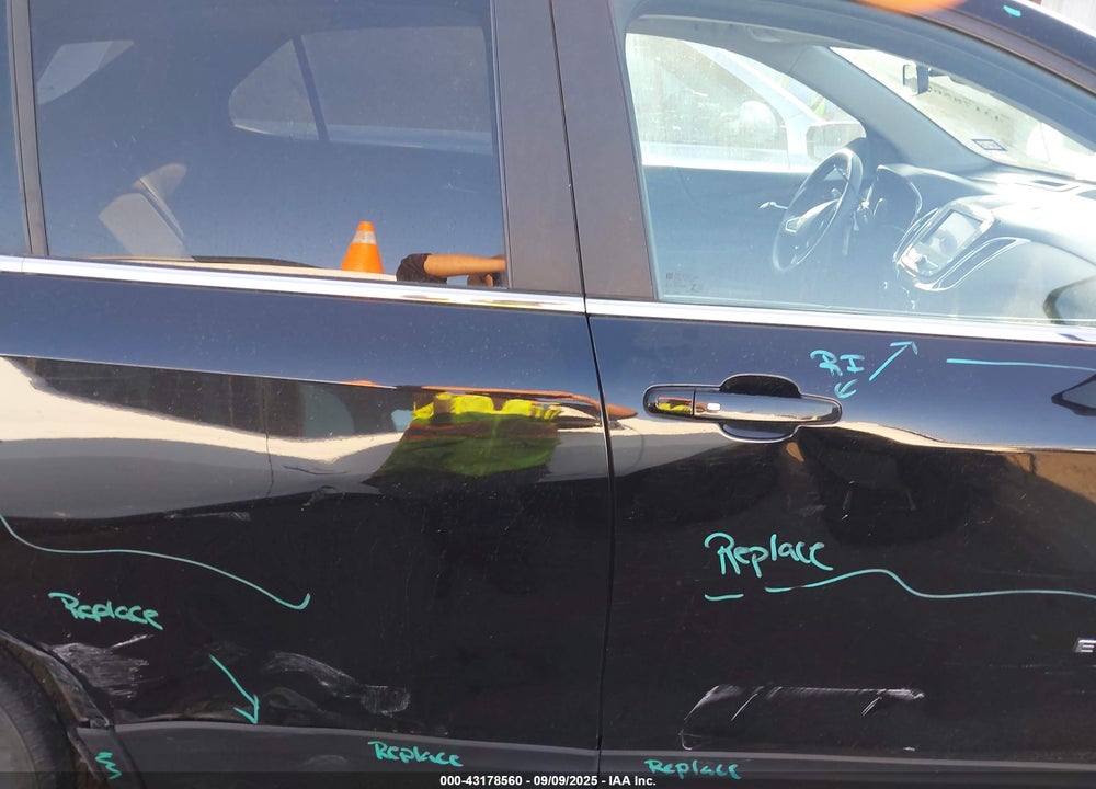 2021 CHEVROLET EQUINOX VIN: 2GNAXKEV1M6102539