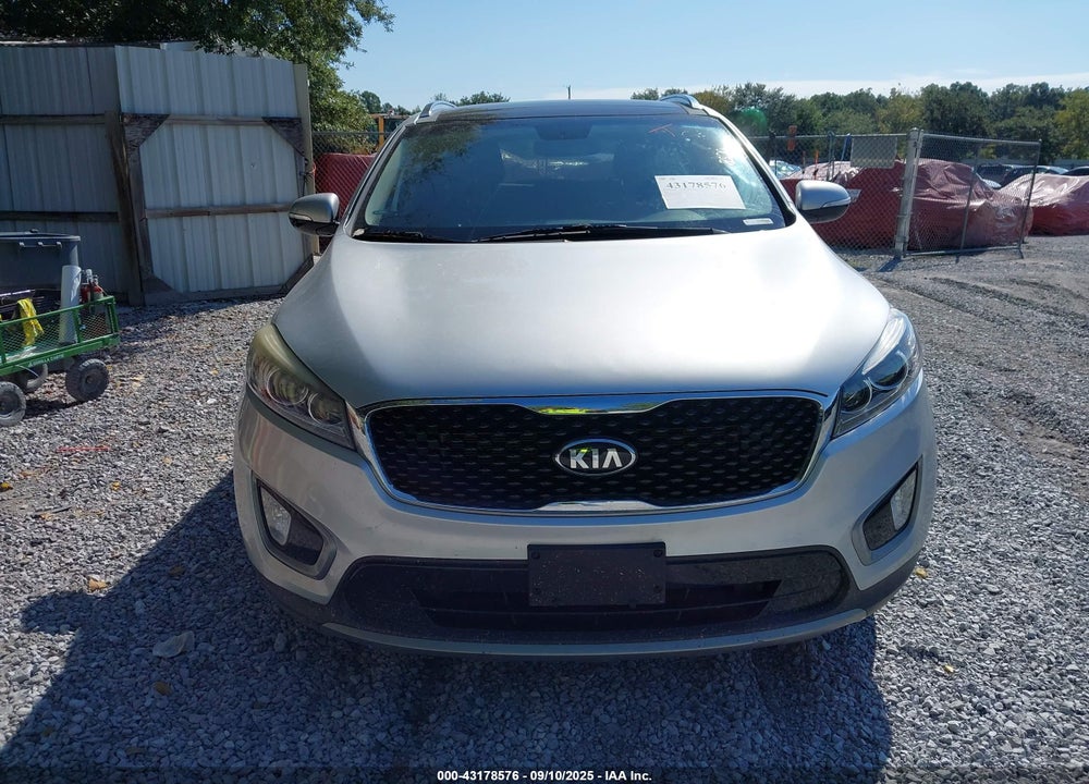 2016 KIA SORENTO VIN: 5XYPH4A56GG104375