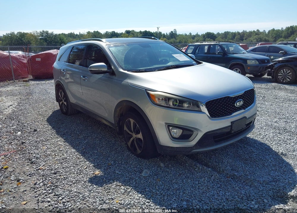 2016 KIA SORENTO VIN: 5XYPH4A56GG104375