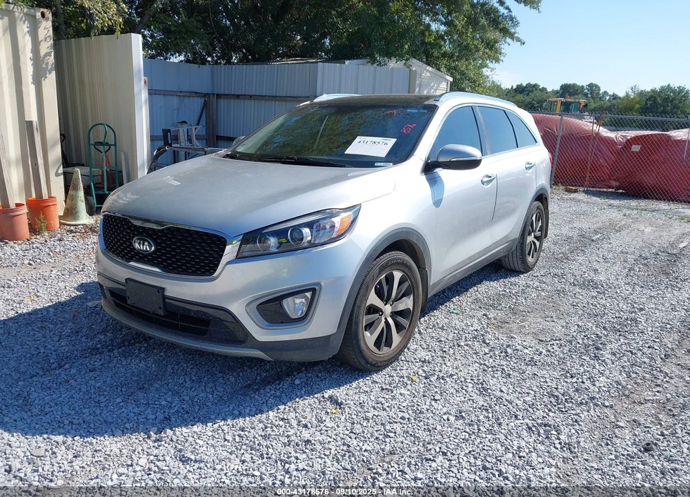 2016 KIA SORENTO VIN: 5XYPH4A56GG104375