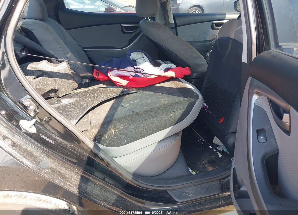 2011 HYUNDAI ELANTRA GLS VIN: 5NPDH4AE1BH002650