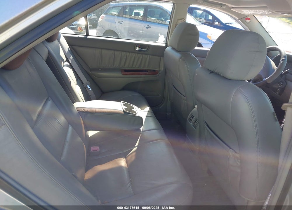 2004 TOYOTA CAMRY XLE VIN: 4T1BE30K54U928149