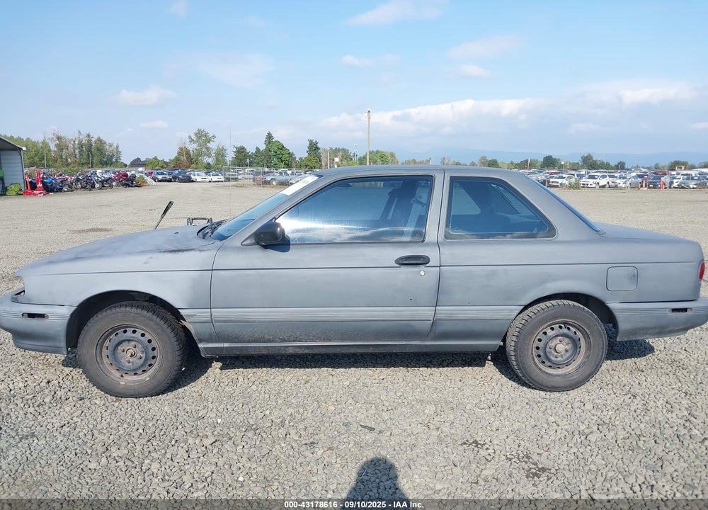 1994 NISSAN SENTRA VIN: 3N1EB32A5RL000411