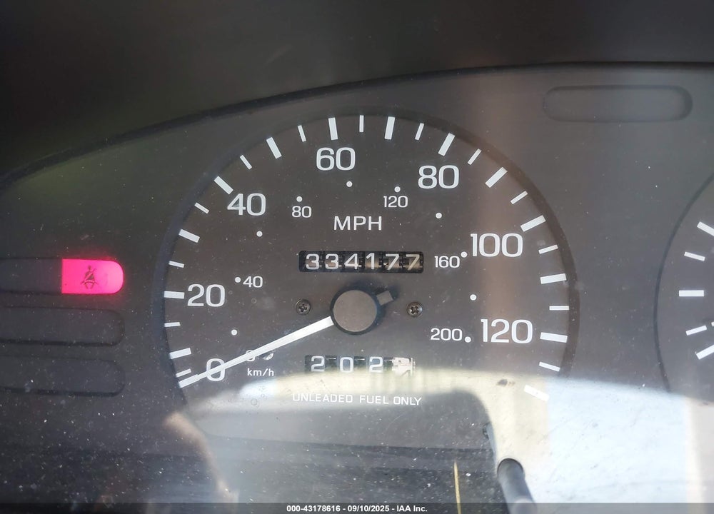 1994 NISSAN SENTRA VIN: 3N1EB32A5RL000411