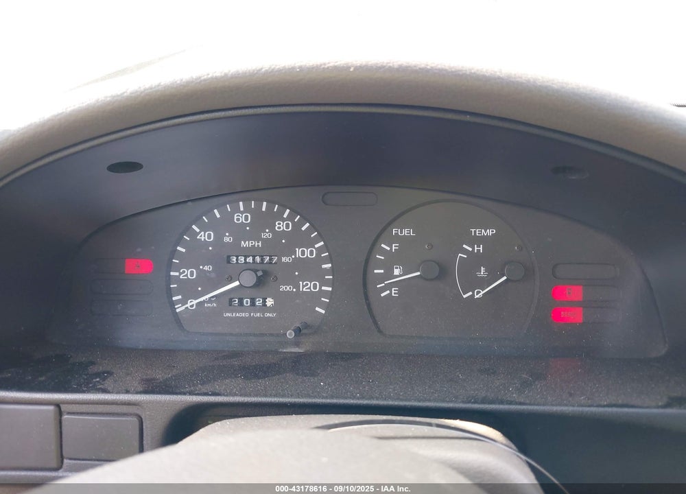 1994 NISSAN SENTRA VIN: 3N1EB32A5RL000411