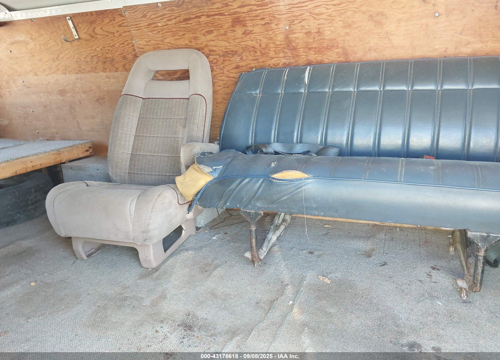 1994 DODGE RAM VAN B350 VIN: 2B7KB31Z4RK138279