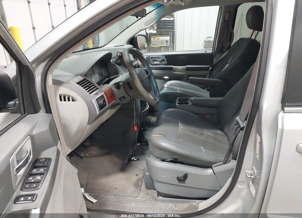 2008 CHRYSLER TOWN & COUNTRY TOURING VIN: 2A8HR54P38R702062