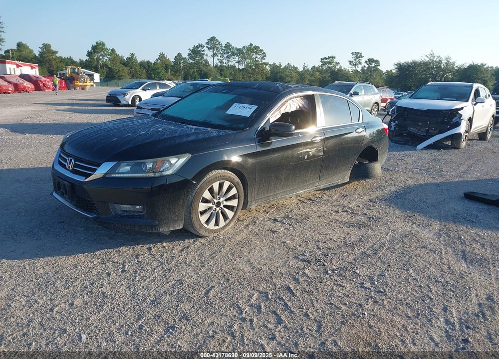 2015 HONDA ACCORD VIN: 1HGCR2F84FA014323
