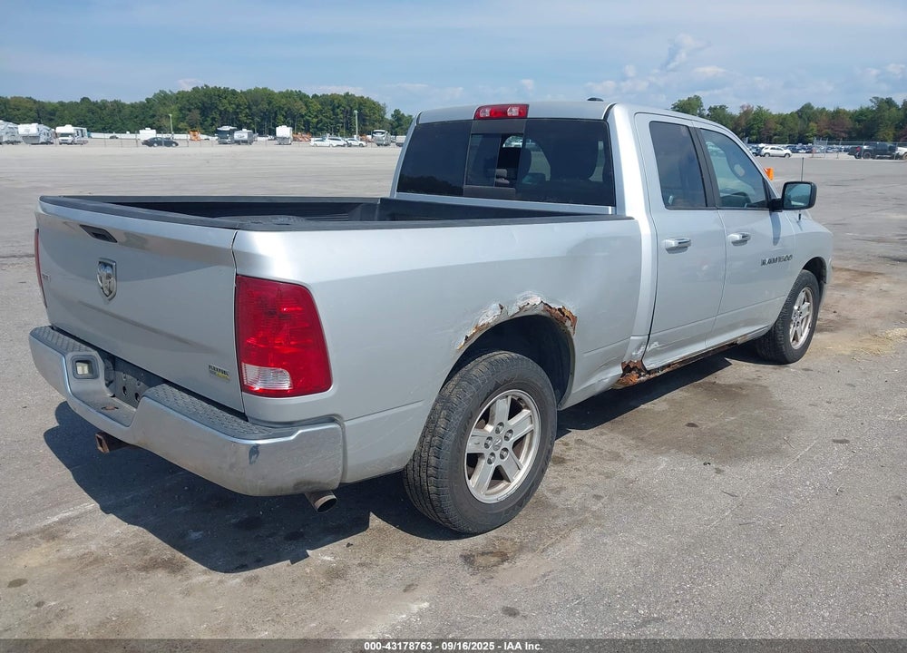 2011 RAM 1500 SLT VIN: 1D7RB1GP0BS560365