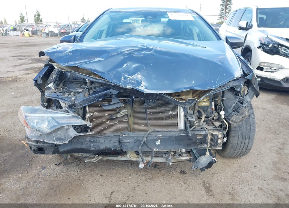 2018 TOYOTA COROLLA LE VIN: 5YFBURHE5JP813892