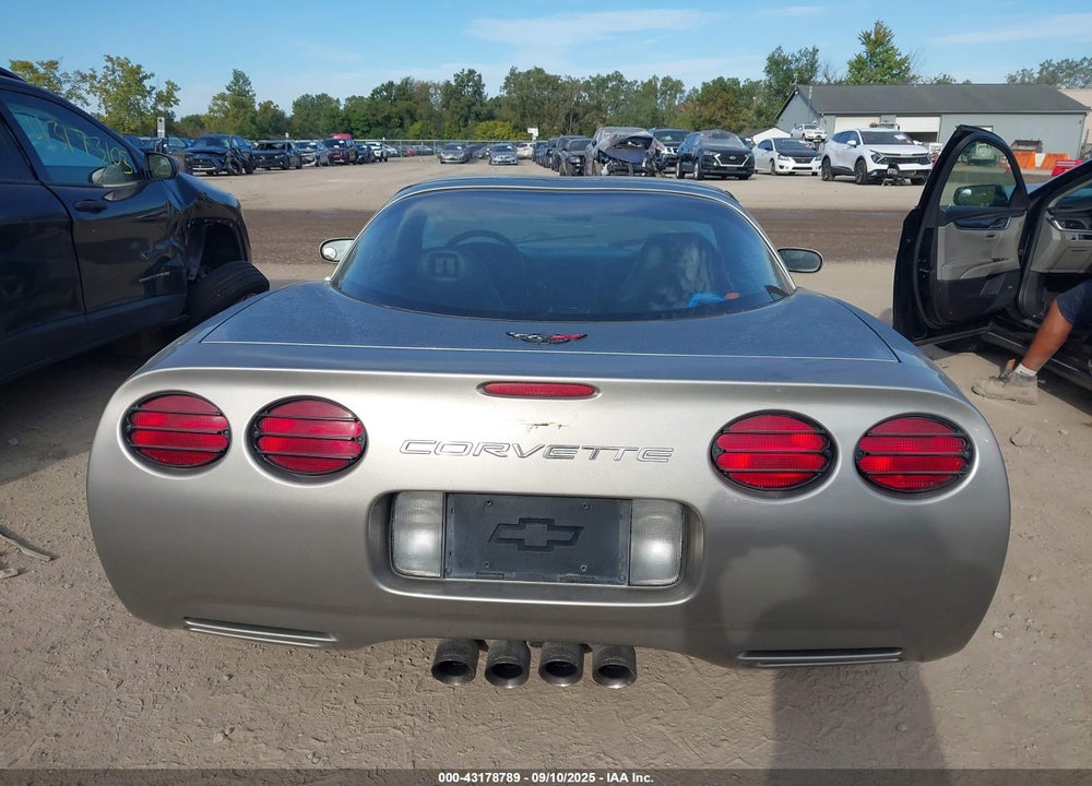 1998 CHEVROLET CORVETTE VIN: 1G1YY22G7W5123221