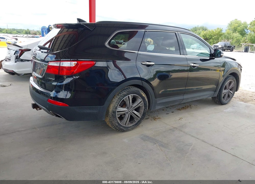 2013 HYUNDAI SANTA FE VIN: KM8SR4HF5DU005820