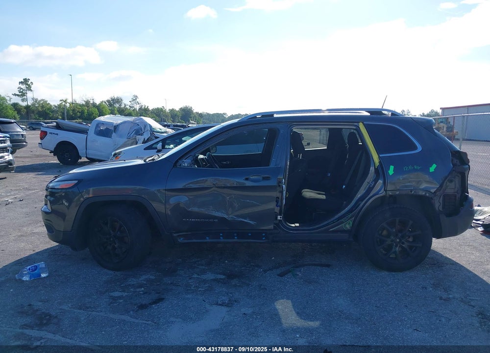 2017 JEEP CHEROKEE VIN: 1C4PJLCB4HW661534