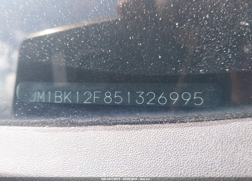 2005 MAZDA 3 I VIN: JM1BK12F851326995