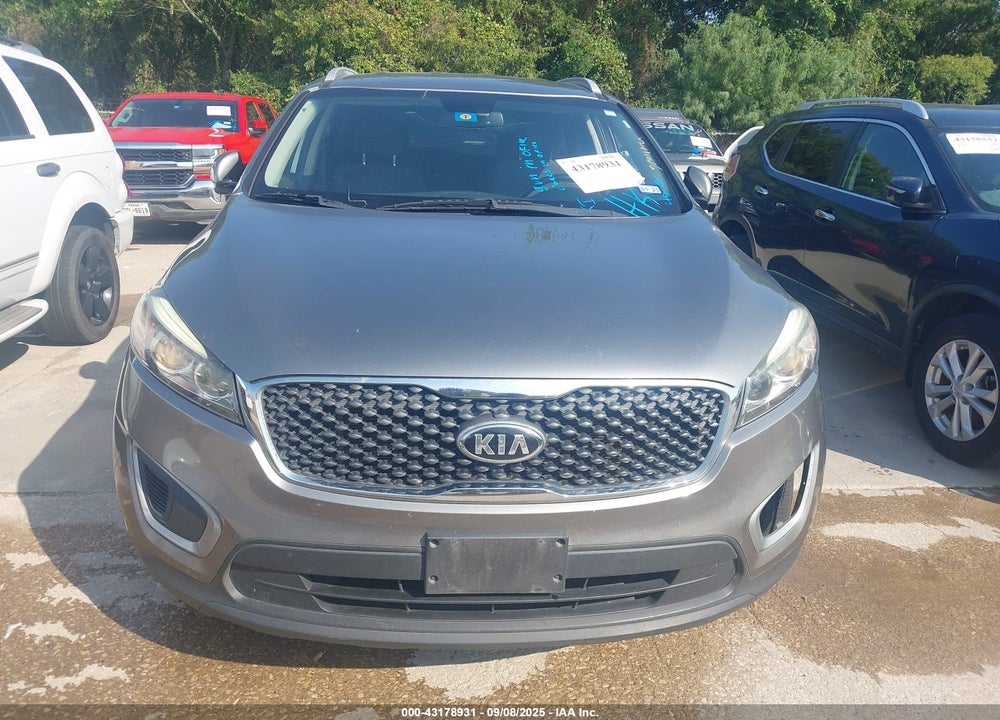 2018 KIA SORENTO VIN: 5XYPG4A3XJG405255