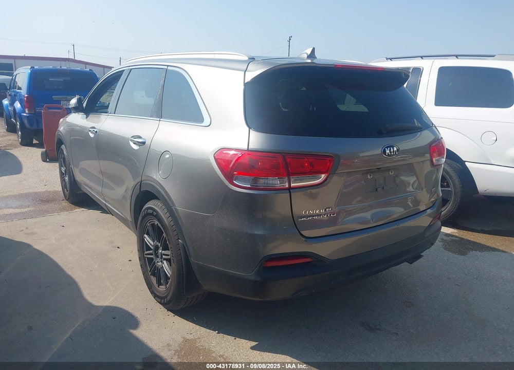 2018 KIA SORENTO VIN: 5XYPG4A3XJG405255