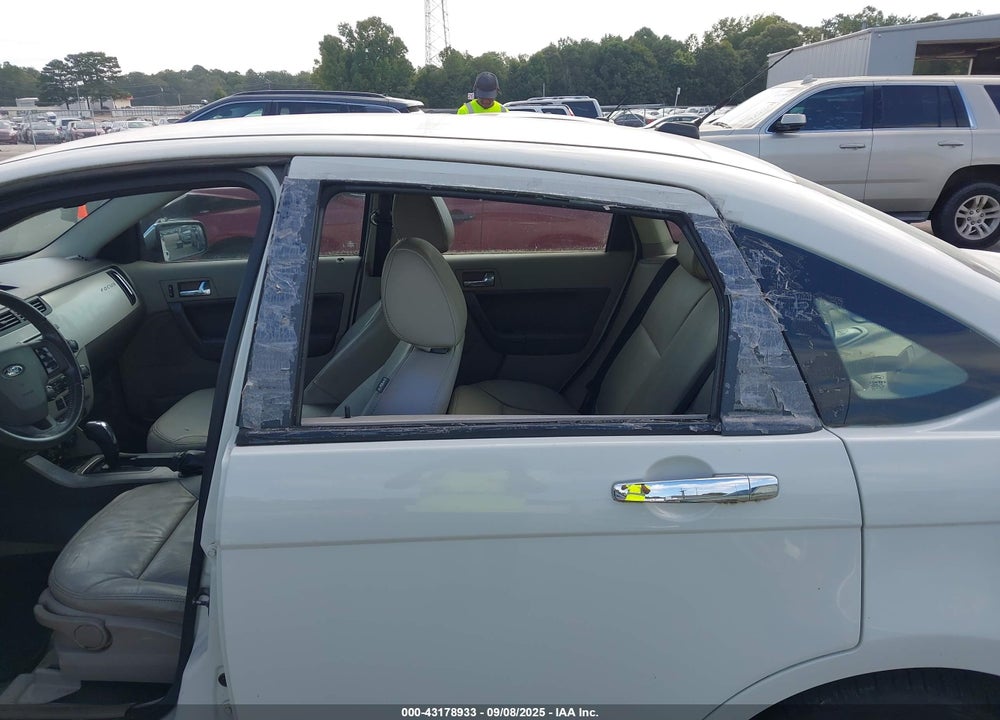 2010 FORD FOCUS VIN: 1FAHP3HN9AW211279