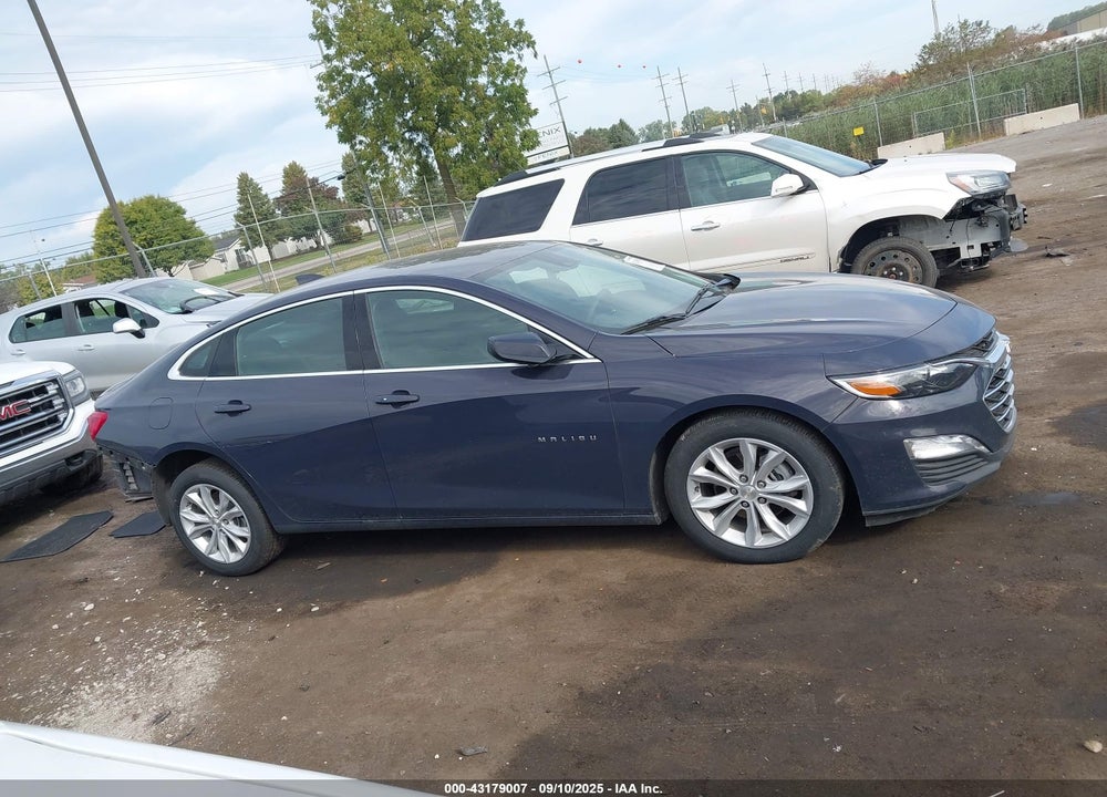 2025 CHEVROLET MALIBU VIN: 1G1ZD5ST8SF113803
