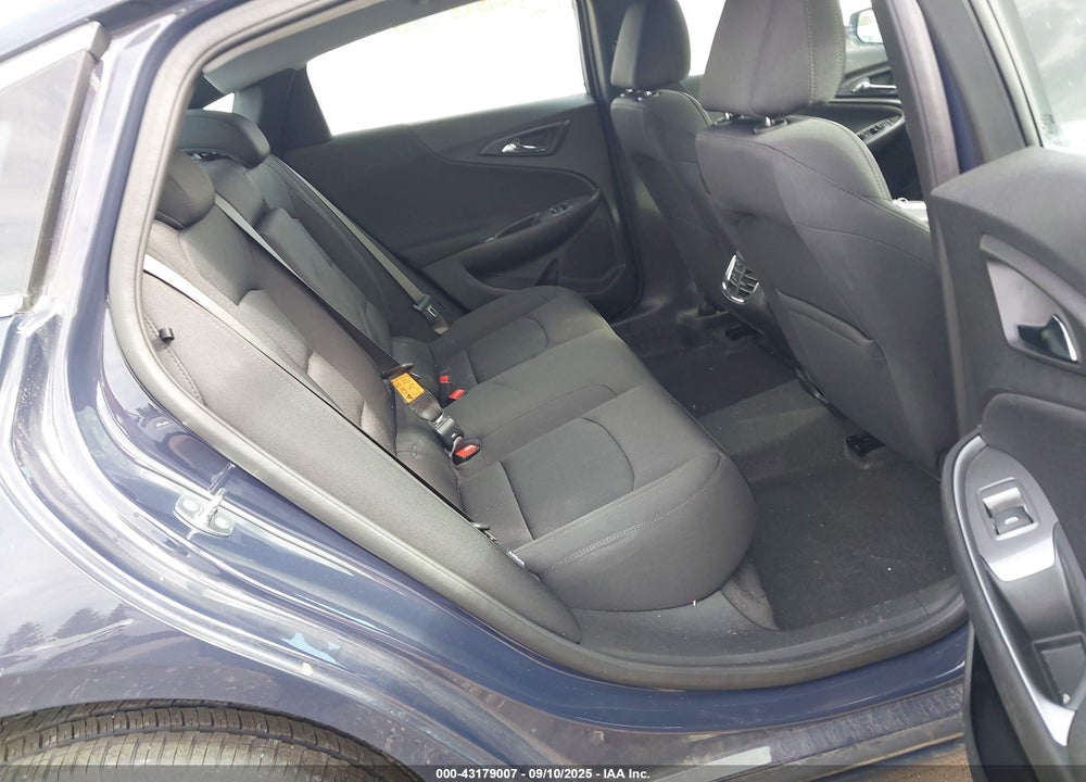 2025 CHEVROLET MALIBU VIN: 1G1ZD5ST8SF113803