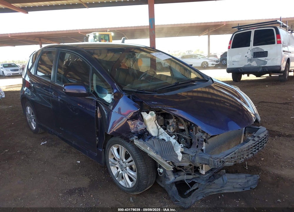 2010 HONDA FIT VIN: JHMGE8H4XAC028229