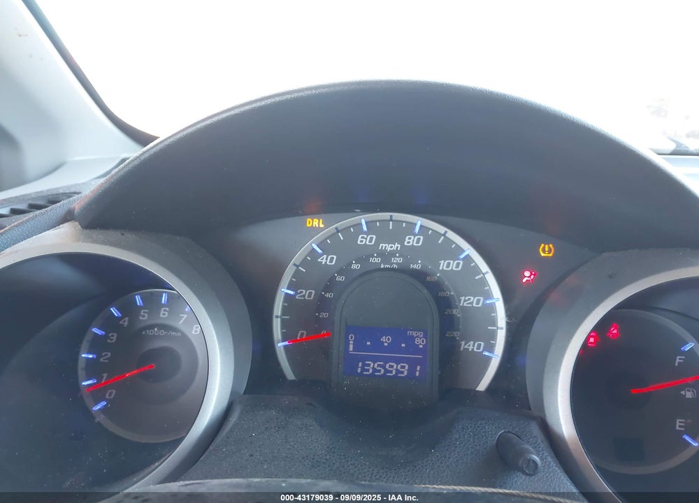 2010 HONDA FIT VIN: JHMGE8H4XAC028229