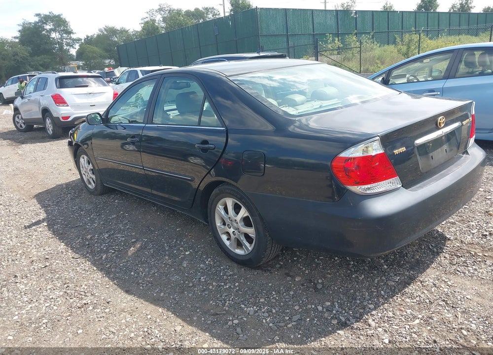 2005 TOYOTA CAMRY XLE VIN: 4T1BE30K55U061563