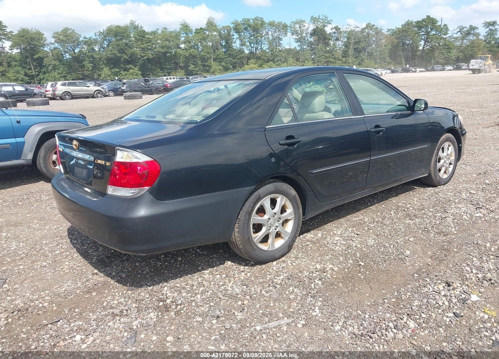 2005 TOYOTA CAMRY XLE VIN: 4T1BE30K55U061563