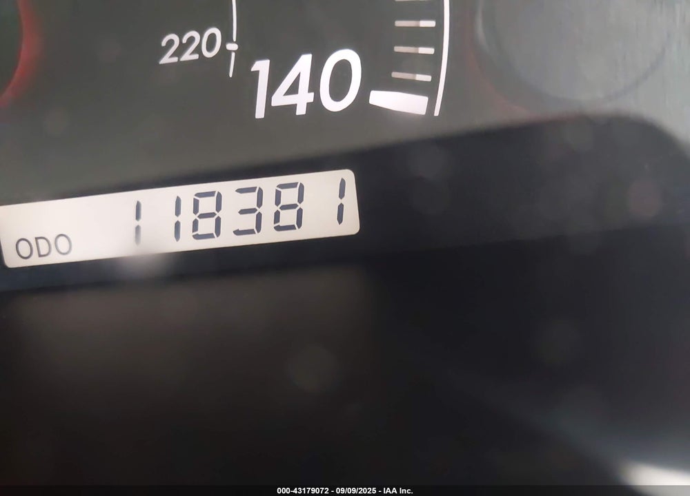 2005 TOYOTA CAMRY XLE VIN: 4T1BE30K55U061563