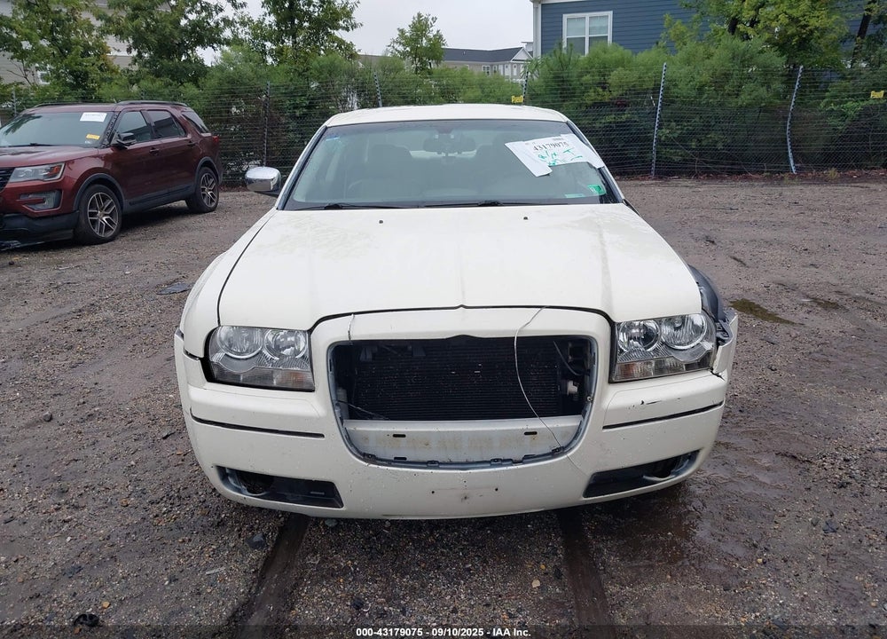 2010 CHRYSLER 300 VIN: 2C3CA5CV1AH136699