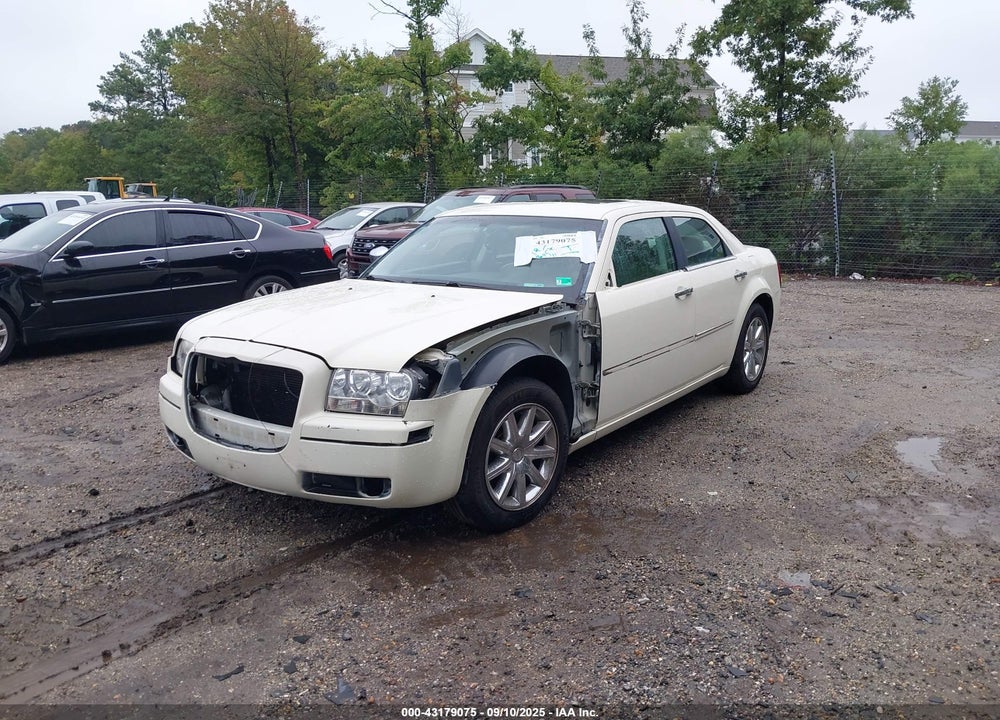 2010 CHRYSLER 300 VIN: 2C3CA5CV1AH136699