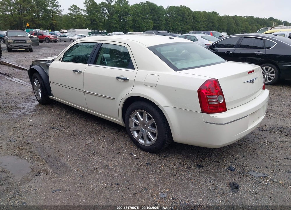 2010 CHRYSLER 300 VIN: 2C3CA5CV1AH136699