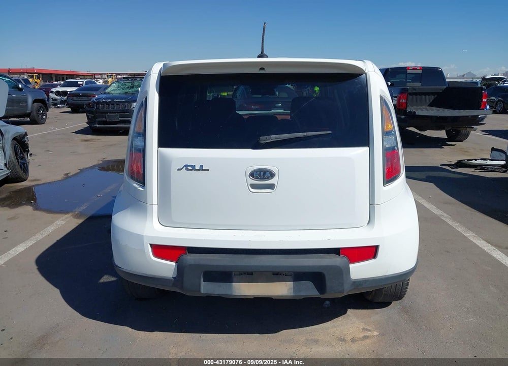 2011 KIA SOUL VIN: KNDJT2A29B7705123
