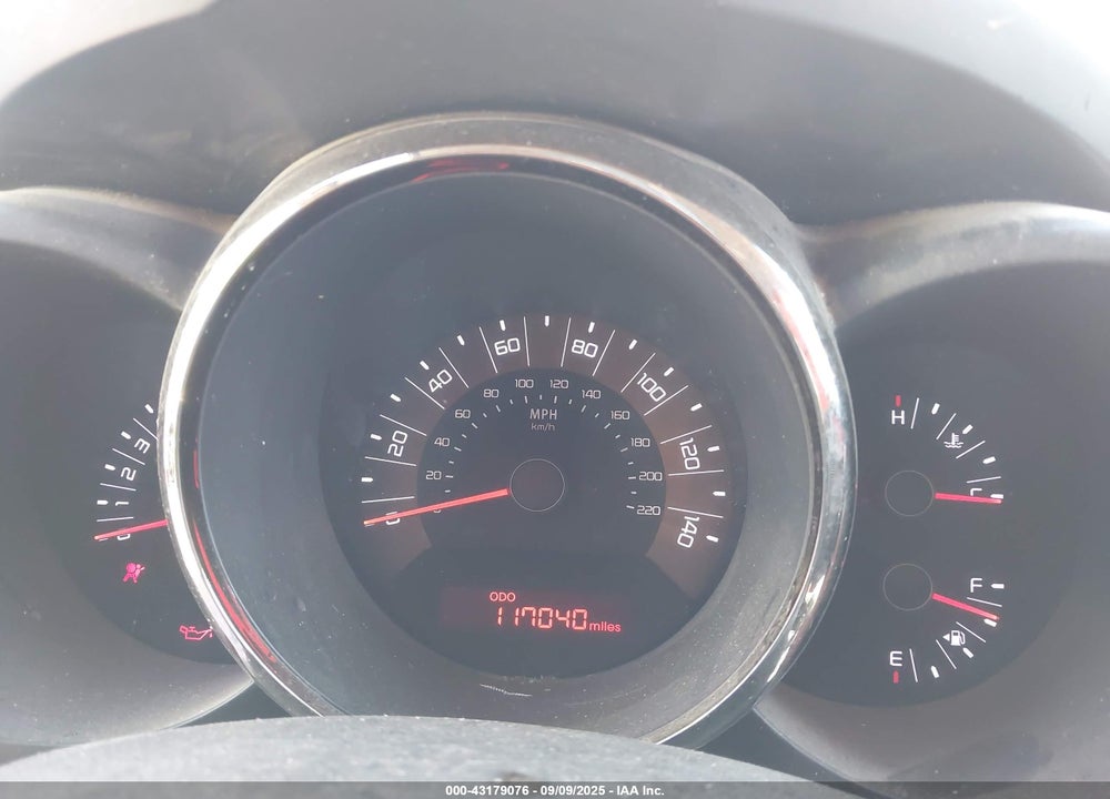 2011 KIA SOUL VIN: KNDJT2A29B7705123