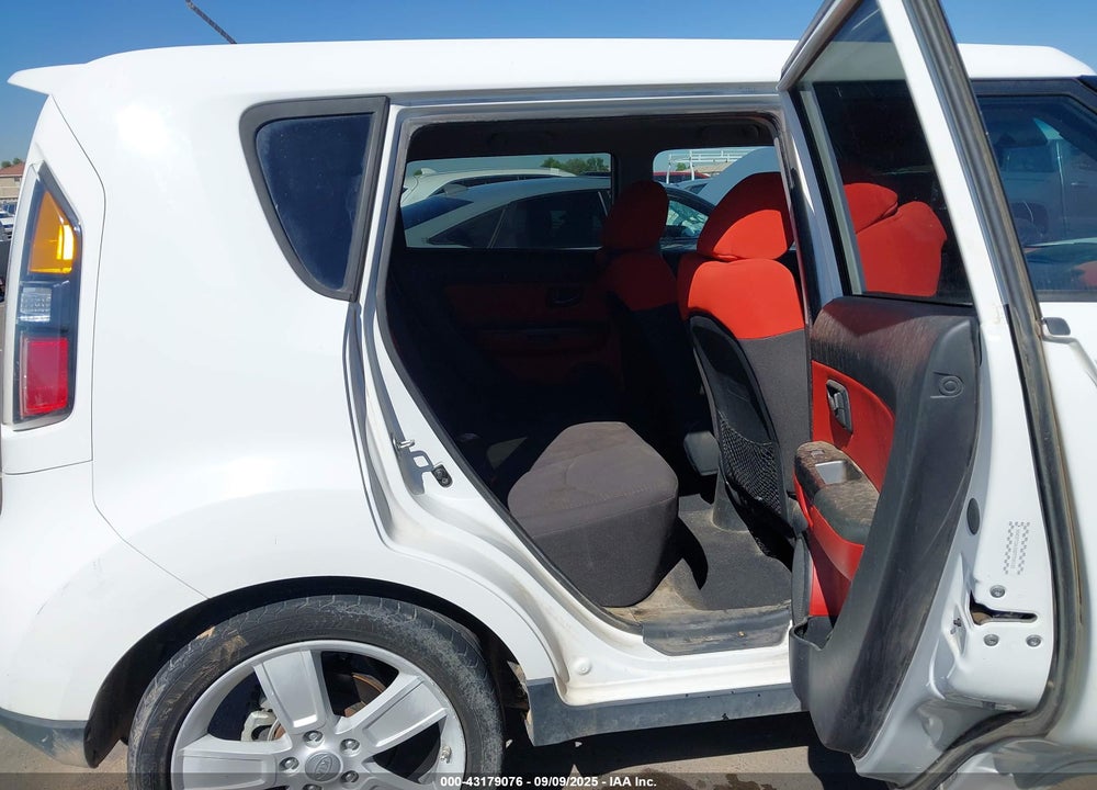 2011 KIA SOUL VIN: KNDJT2A29B7705123