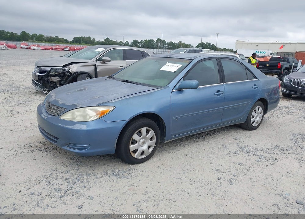 2002 TOYOTA CAMRY LE VIN: 4T1BE32K22U573578