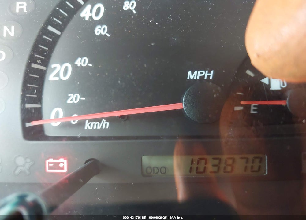 2002 TOYOTA CAMRY LE VIN: 4T1BE32K22U573578