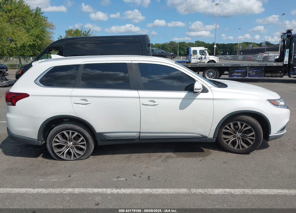 2017 MITSUBISHI OUTLANDER SE/SEL VIN: JA4AZ3A35HZ025353
