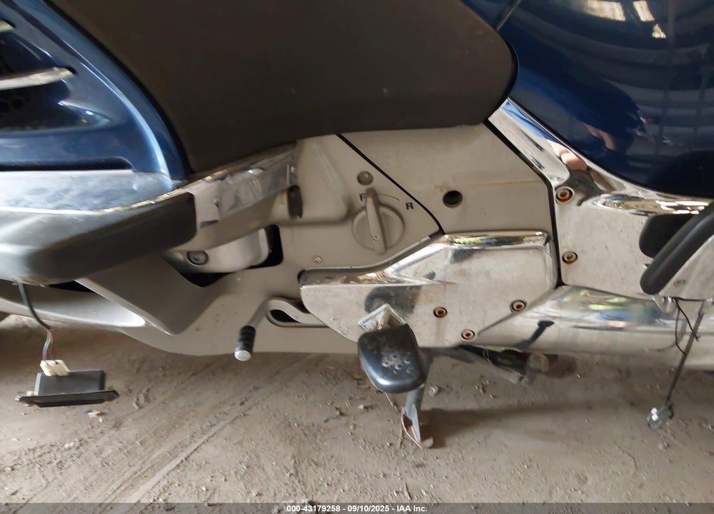 2007 BMW K1200 LT VIN: WB10559A47ZL73331