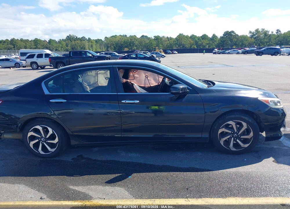 2016 HONDA ACCORD VIN: 1HGCR2F81GA176640