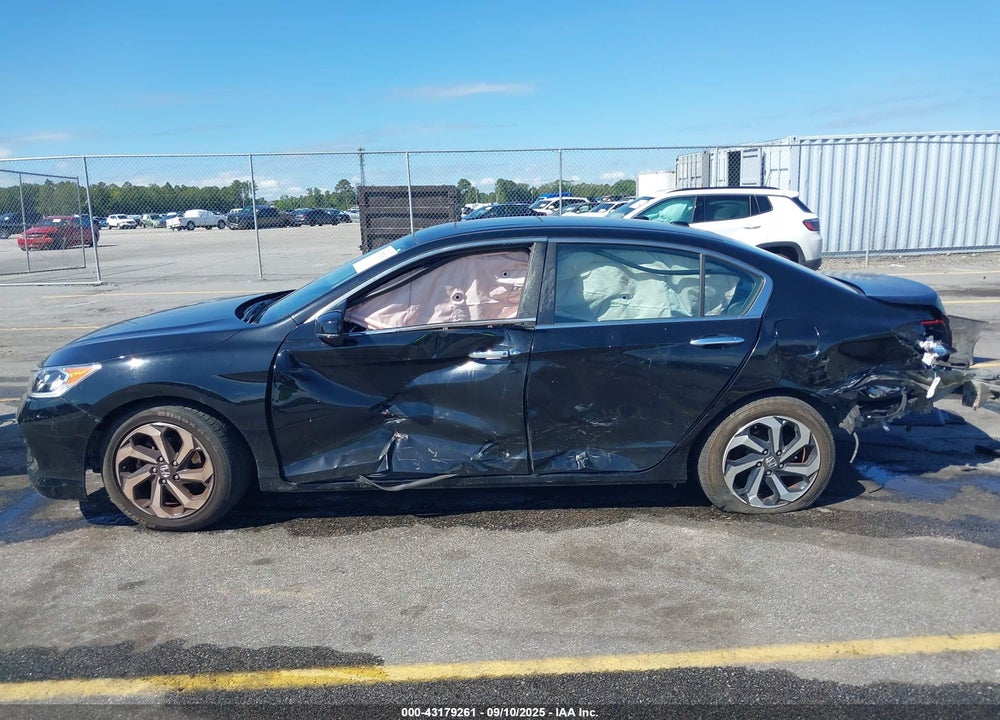 2016 HONDA ACCORD VIN: 1HGCR2F81GA176640