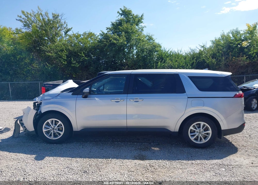 2022 KIA CARNIVAL MPV LX VIN: KNDNB4H32N6122787