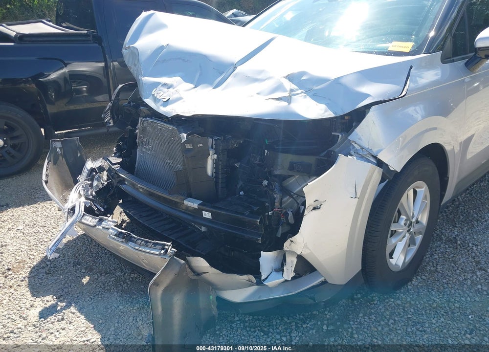 2022 KIA CARNIVAL MPV LX VIN: KNDNB4H32N6122787
