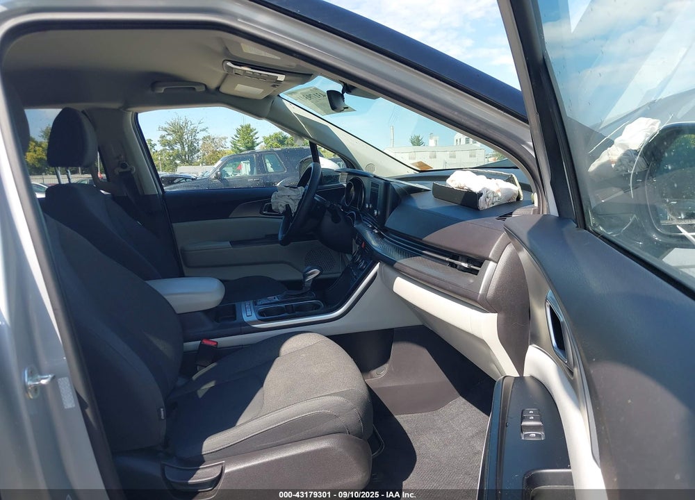 2022 KIA CARNIVAL MPV LX VIN: KNDNB4H32N6122787