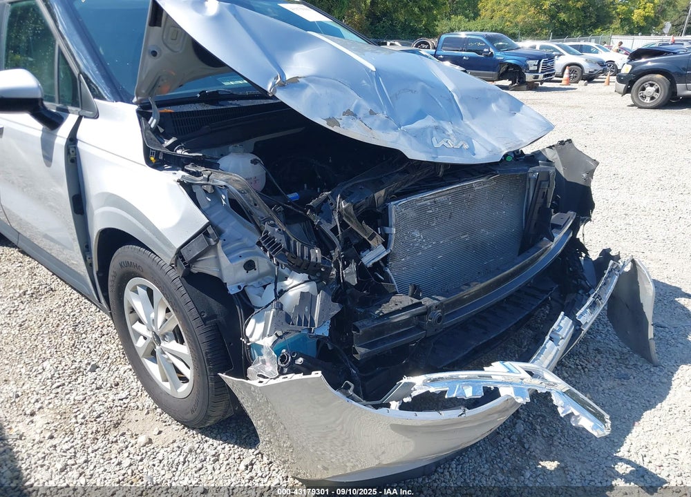 2022 KIA CARNIVAL MPV LX VIN: KNDNB4H32N6122787