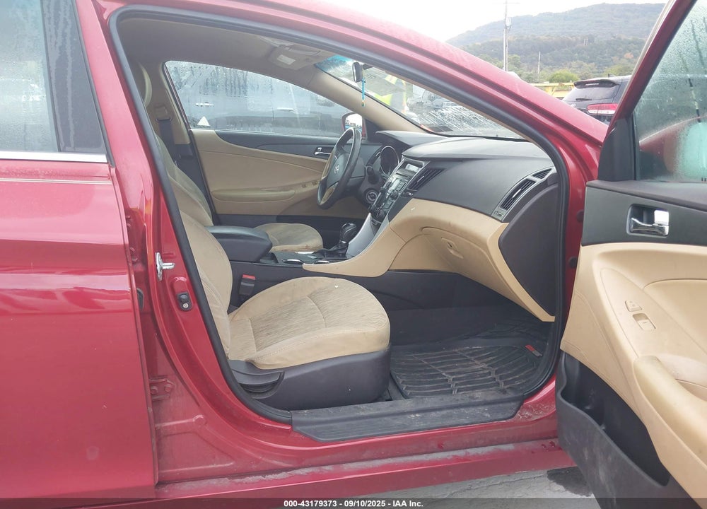 2011 HYUNDAI SONATA VIN: 5NPEB4AC2BH081993