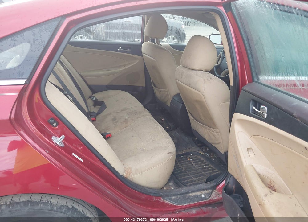 2011 HYUNDAI SONATA VIN: 5NPEB4AC2BH081993