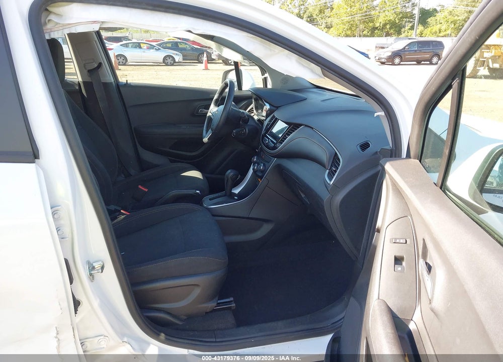 2018 CHEVROLET TRAX VIN: 3GNCJKSB4JL270042