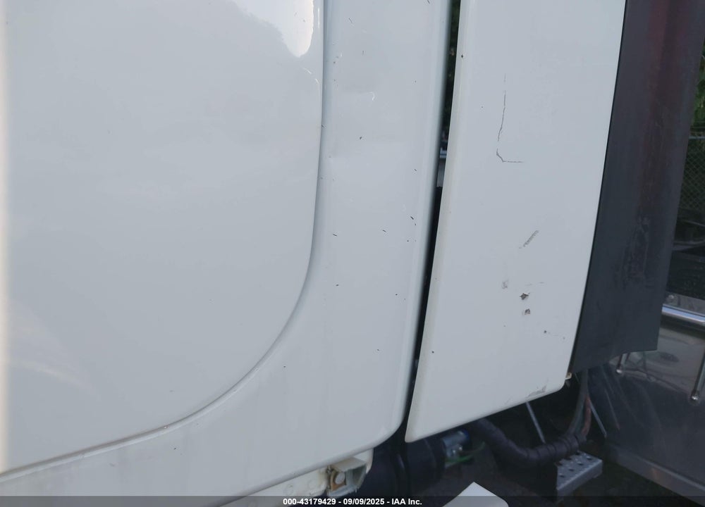 2014 FREIGHTLINER CASCADIA 125 VIN: 3AKJGLD60ESFM1846