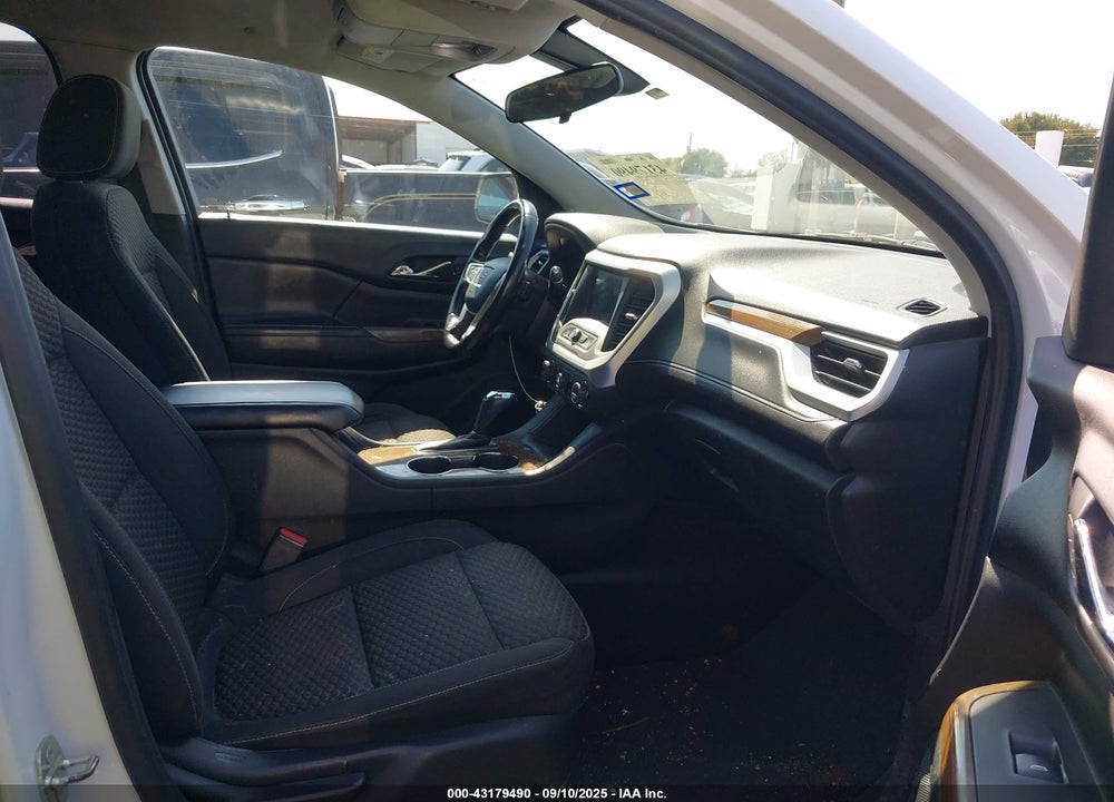 2018 GMC ACADIA VIN: 1GKKNKLA2JZ220848
