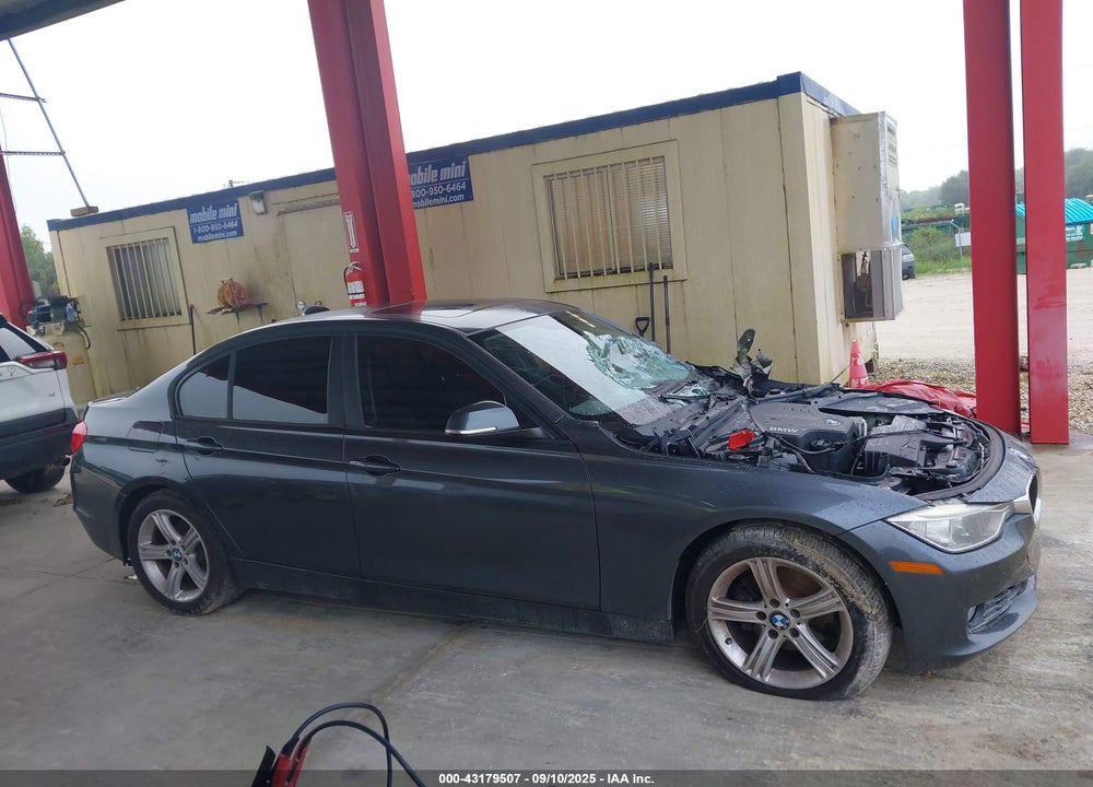 2014 BMW 3 SERIES VIN: WBA3C1C57EK113681